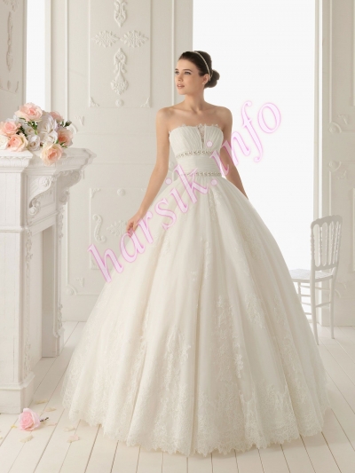 Wedding dress 480477599